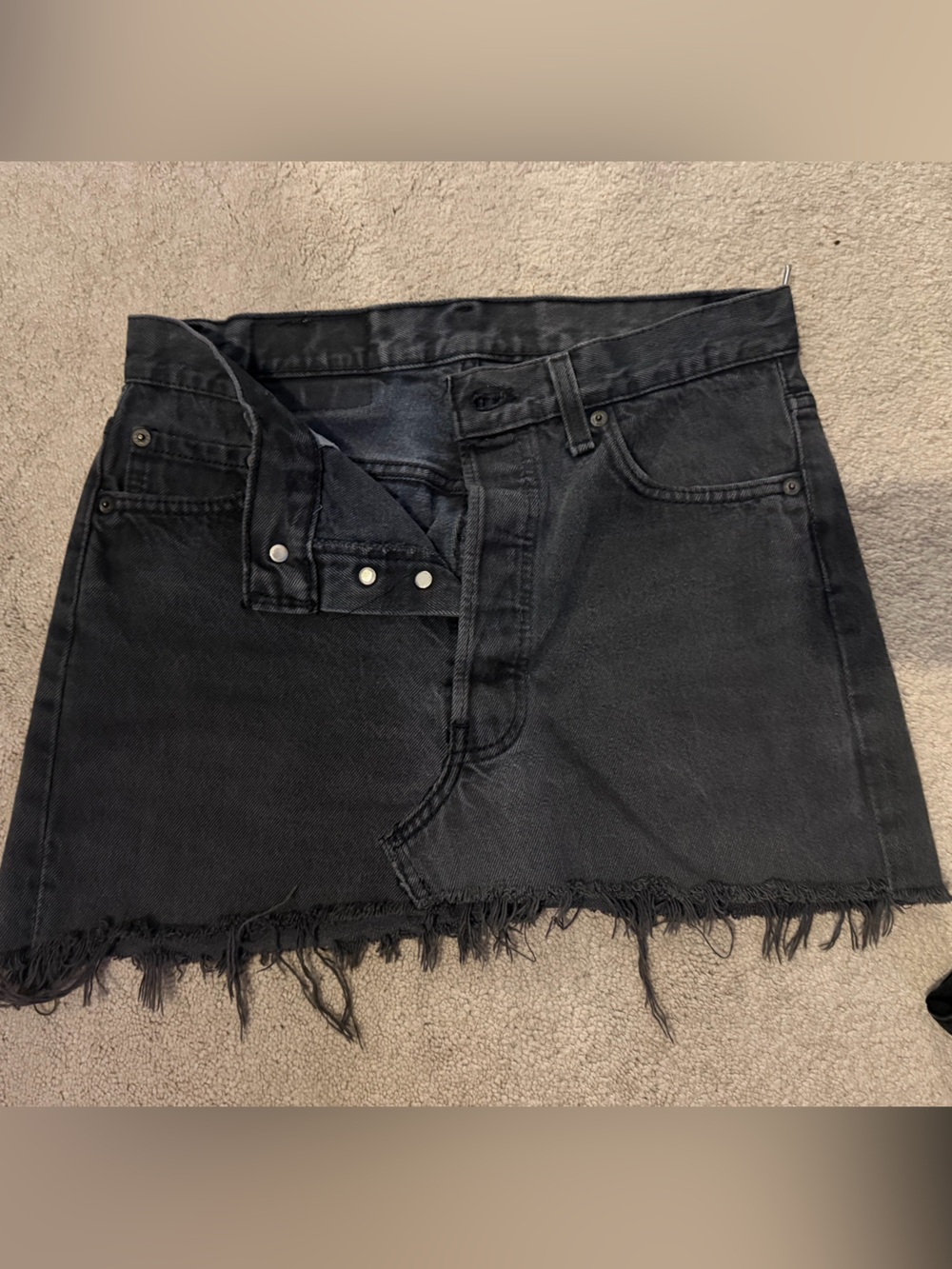 Levi black denim skirt